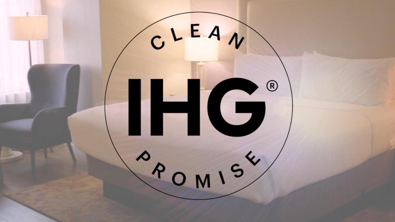Holiday Inn Mumbai International Airport By Ihg Exterior photo IHG Clean Promise logo