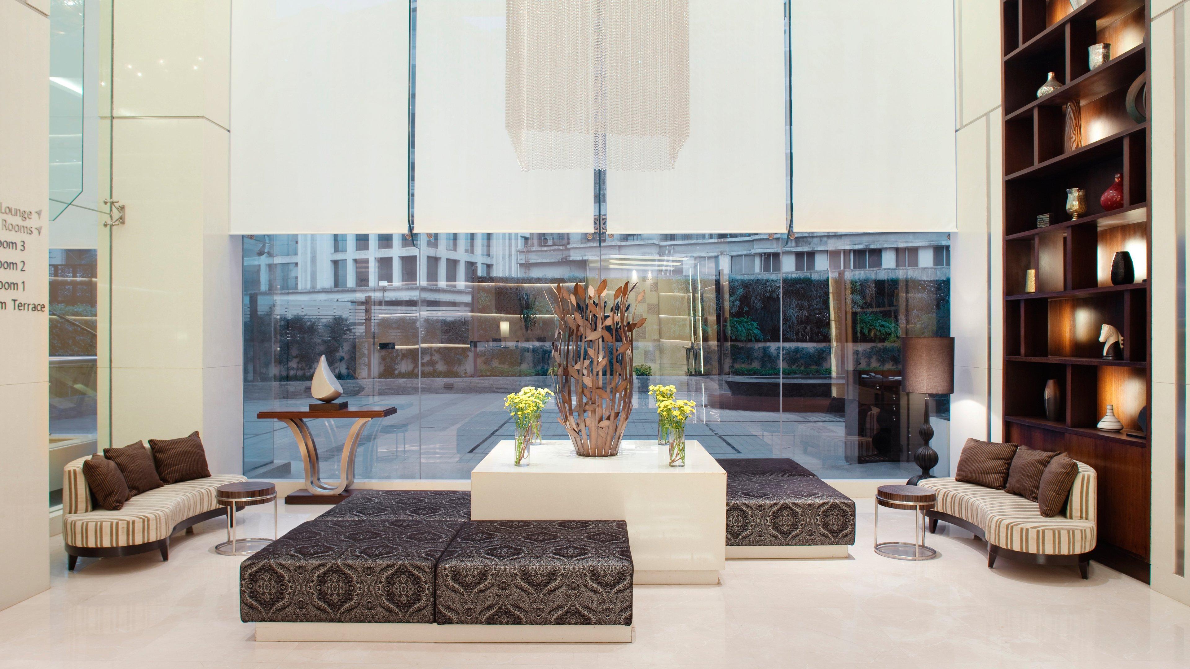 Holiday Inn Mumbai International Airport By Ihg Exterior photo The lobby