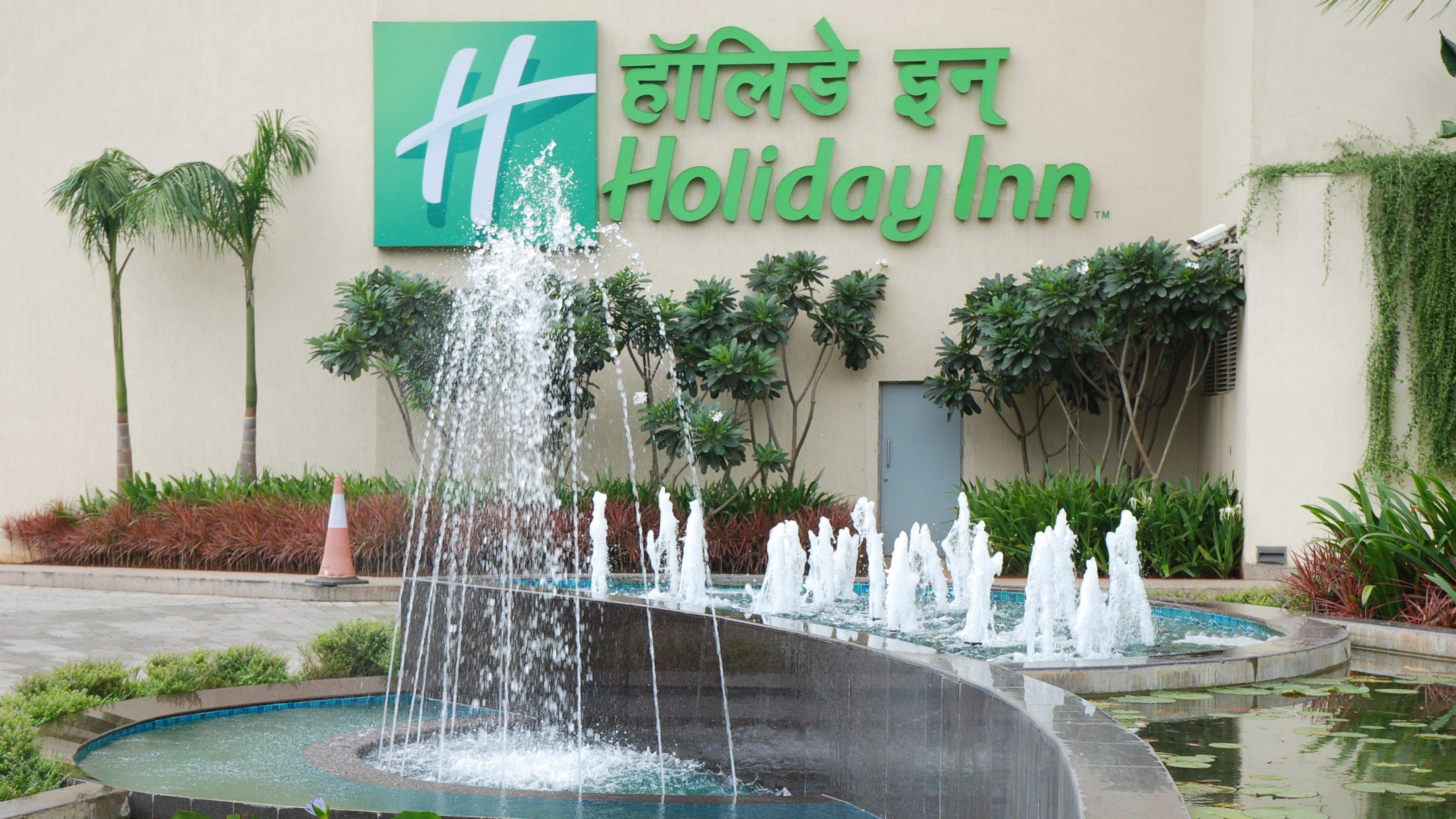 Holiday Inn Mumbai International Airport By Ihg Exterior photo Holiday Inn New Delhi