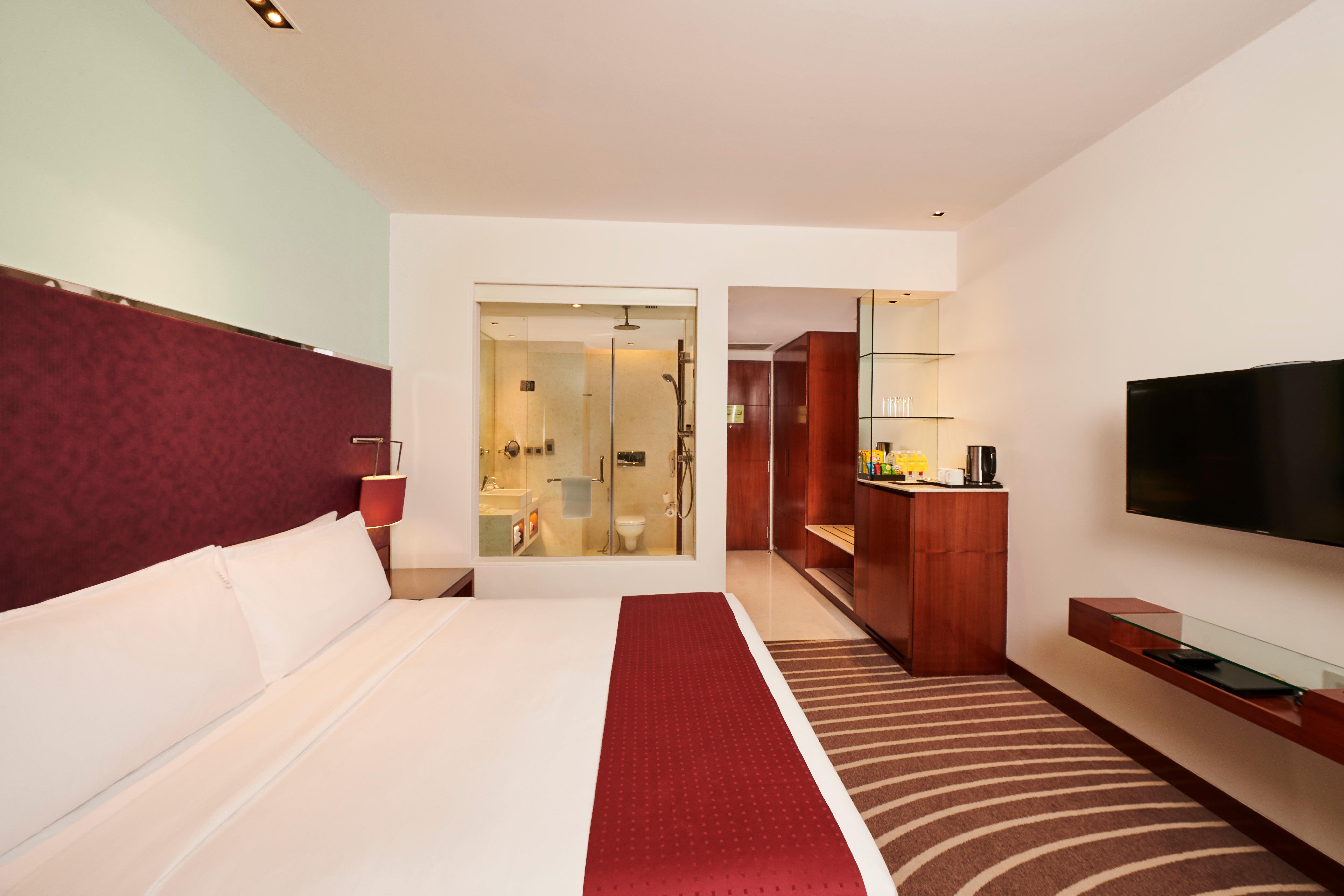 Holiday Inn Mumbai International Airport By Ihg Exterior photo A room at the hotel