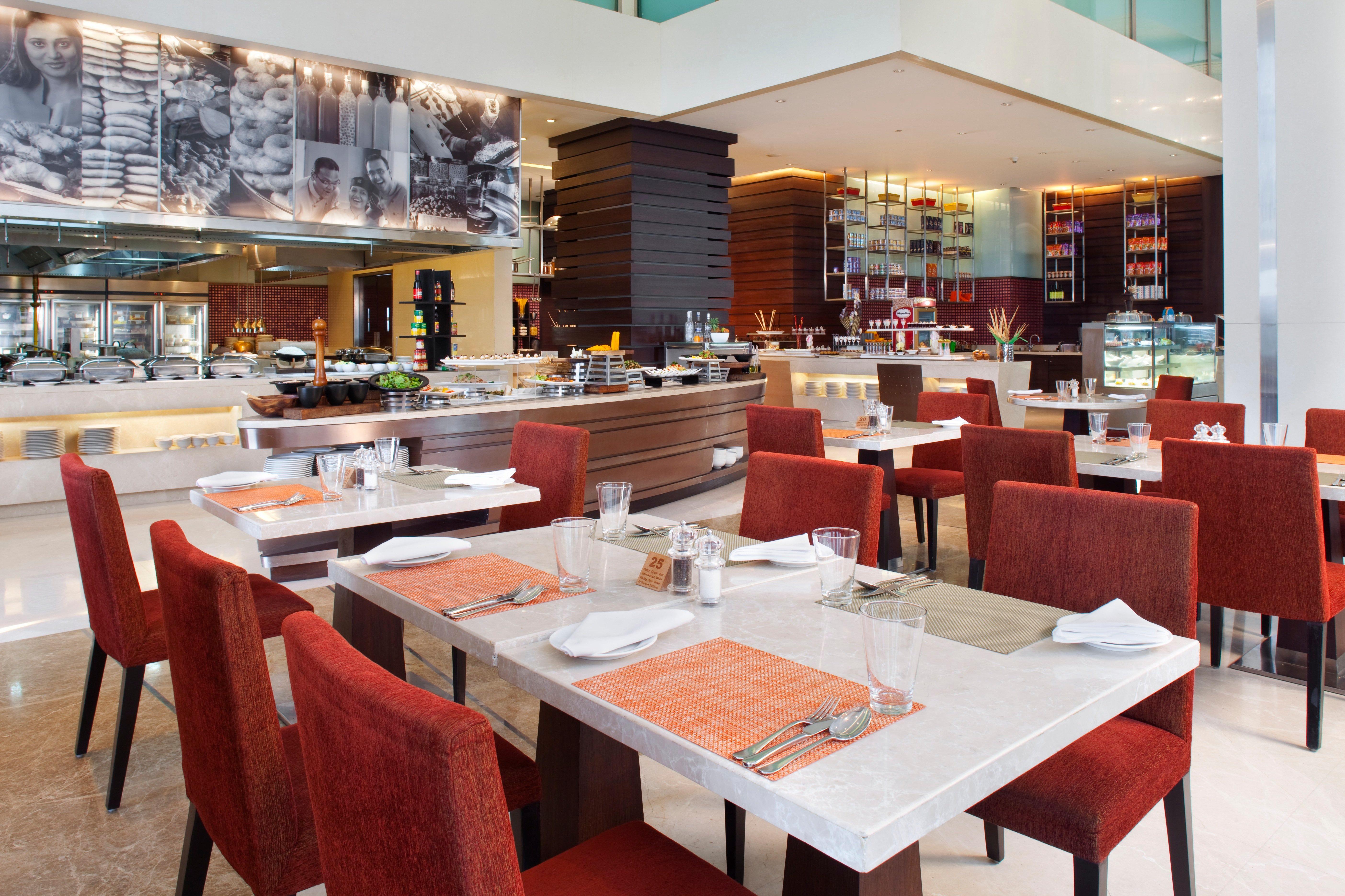 Holiday Inn Mumbai International Airport By Ihg Exterior photo The restaurant